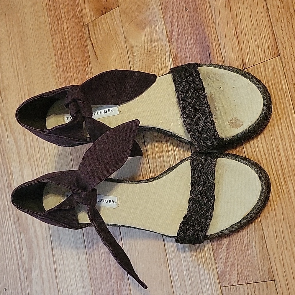 Tommy Hilfiger vintage Brown bow-tie espadrille wedge size 6.5 NWOT